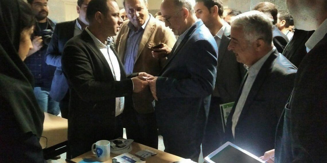 آسان بار آسان بار صفحه رسمی دنبال کنید کد: 13960730265157505 یک‌شنبه 30 مهر 96 ساعت 14:41 اطلاعات تماس خبر کوثر السادات مجابی کارشناس شبکه های اجتماعی 026335***** in**@asanbar.ir [نمایش اطلاعات] https://goo.gl/y2Und6 بازدید استاندار البرز از غرفه ی آسان بار در نمایشگاه شرکت های دانش بنیان