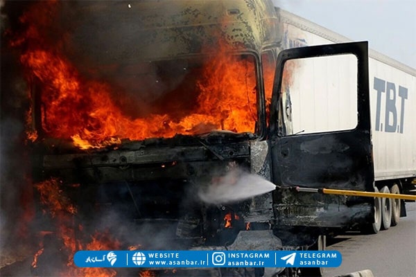 آتش گرفتن کابین کامیون در اثر نوسانات برق